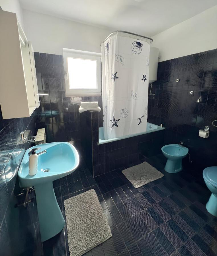 Martin Apartments ロヴィニ エクステリア 写真